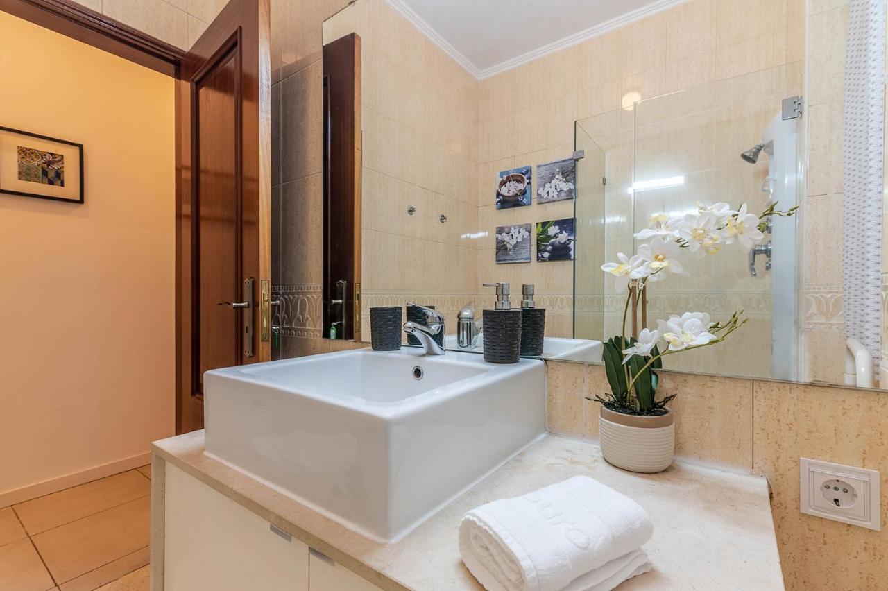 Alm- Spacious. Sunny. Patio. Quiet Area. Fast Wifi Lissabon Exterior foto